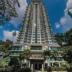 Suasana Lux Rooms